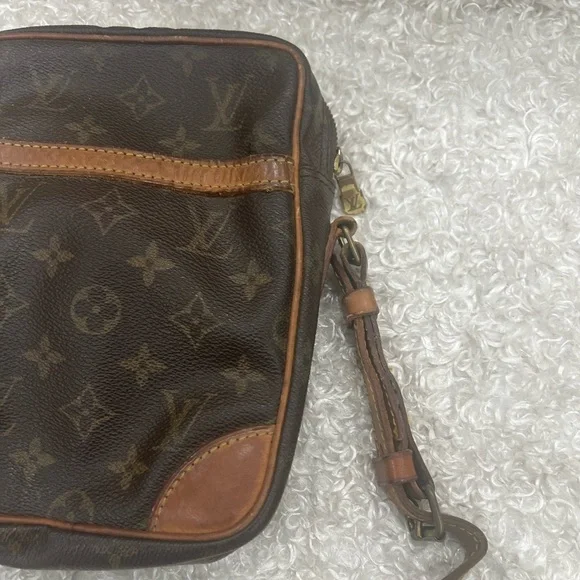 LOUIS VUITTON Danube Crossbody Shoulder Bag SL1010